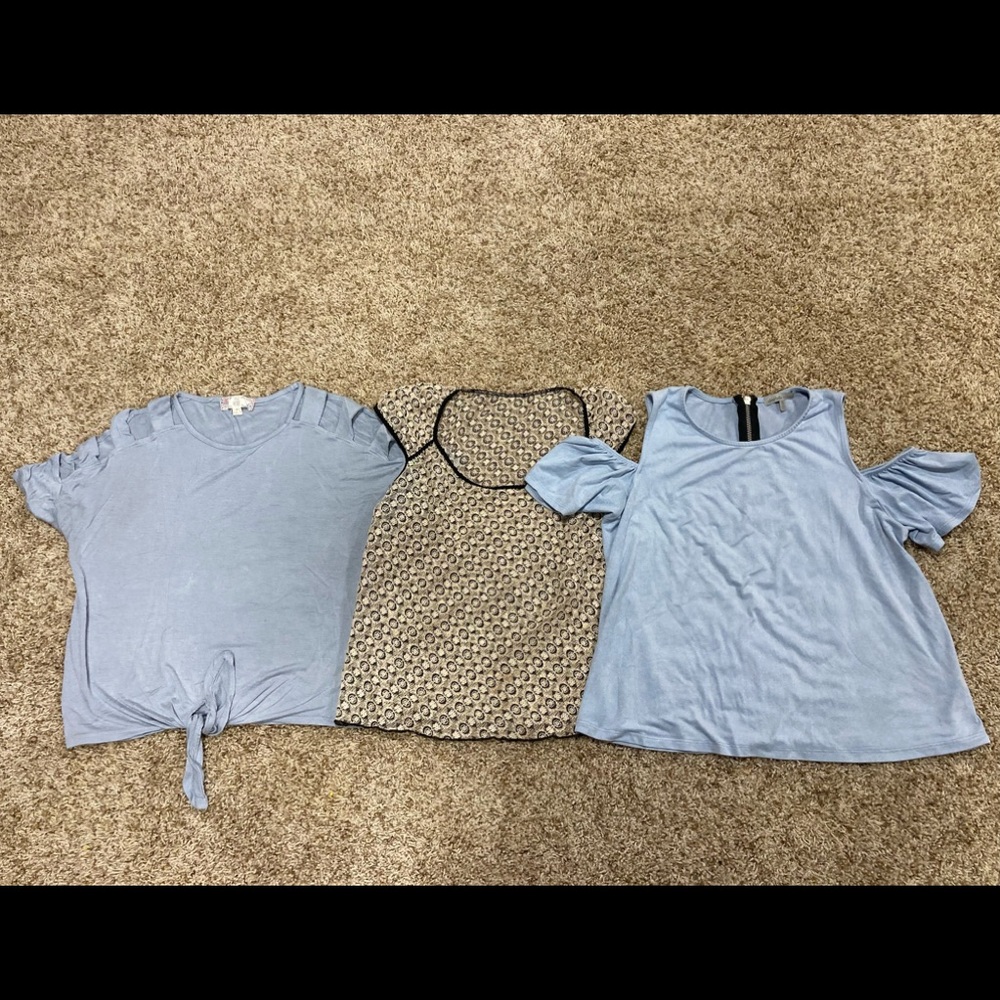 Womens tops. Size S